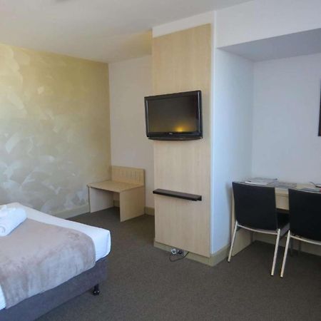 Metro Hotel Перт Екстер'єр фото