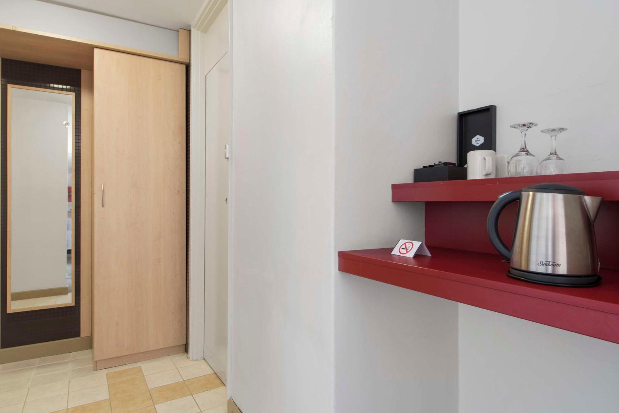 Metro Hotel Перт Екстер'єр фото